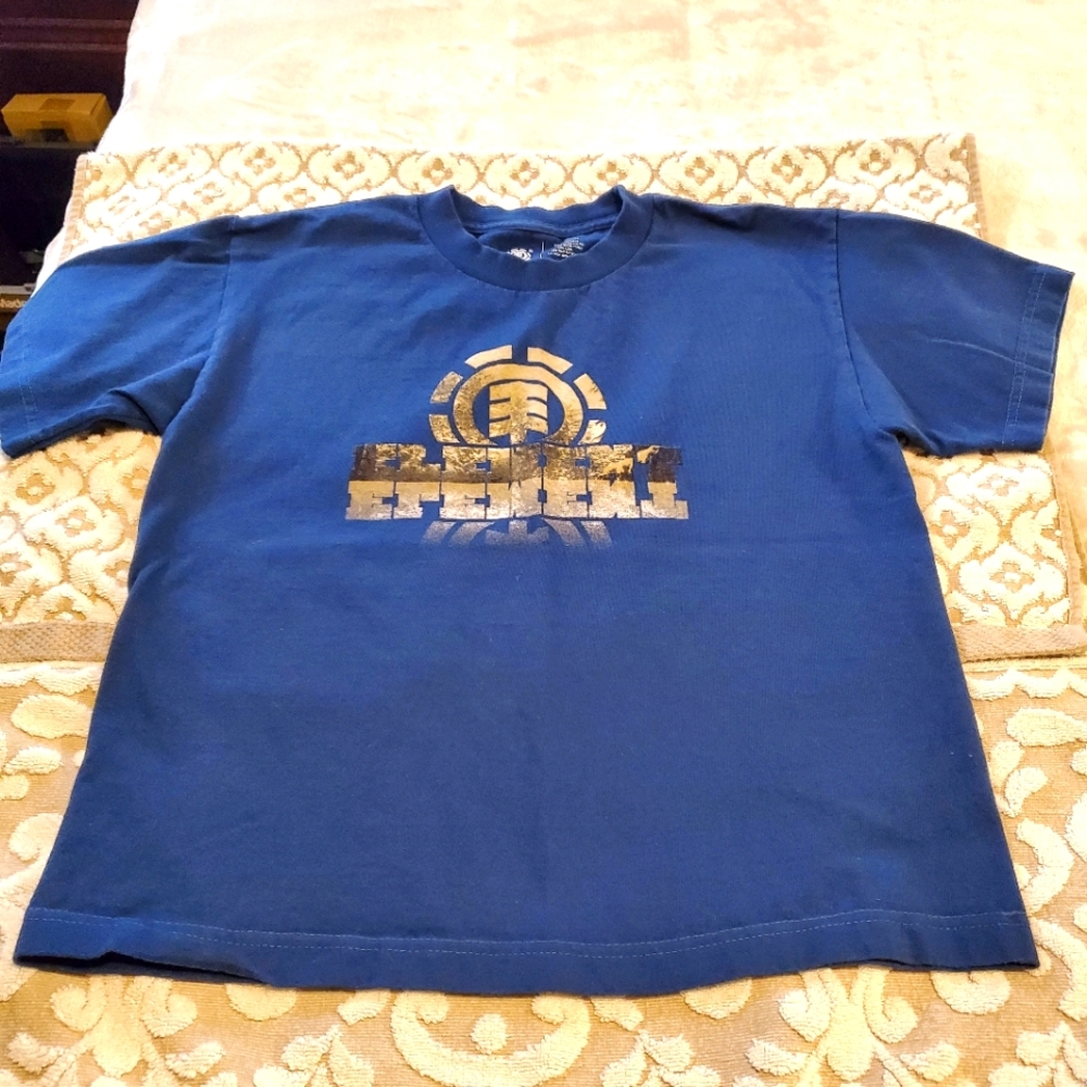Element tee shirt